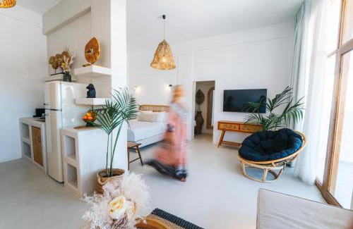 Akrotiri Hotel | Divino Caldera