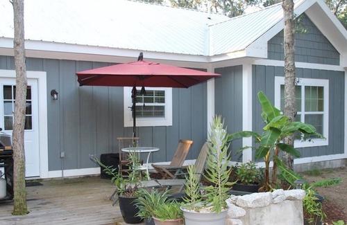 Darien House | Dixie Delight is your perfect hideaway!