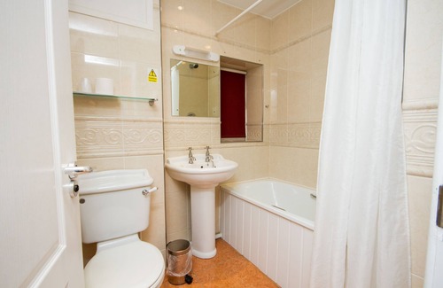 Old Trafford Hotel | DJ Suites The Element