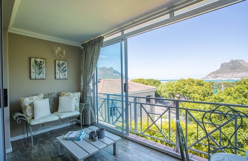 Scott Estate Villa | dk villas 1 Harbour View Hout Bay