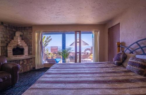 La Fonda Hotel | Dmytri's Original La Fonda Restaurant & Hotel