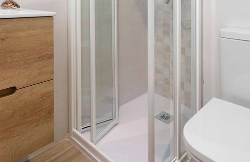 Puerta del Angel Apartment | Doña Urraca. Encanto en Puerta del Ángel. Nuevo