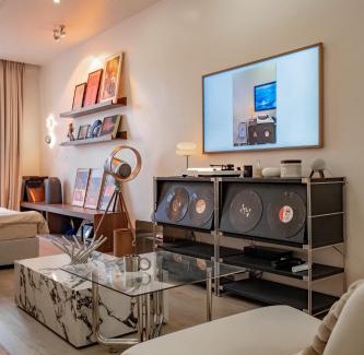 Ha Long Apartment | Do Studio Homestay Anatta 11