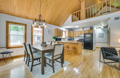 Higgins Lake House | Dock Access and Nearby Beach Higgins Lake Retreat!