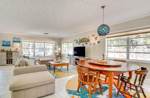Homosassa House | Dock and Lanai Riverview Homosassa Escape!
