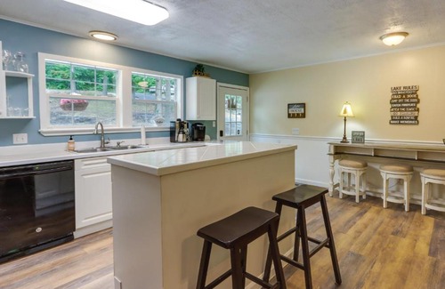 Camdenton House | Dock and Screened Porch Lake of the Ozarks Getaway!