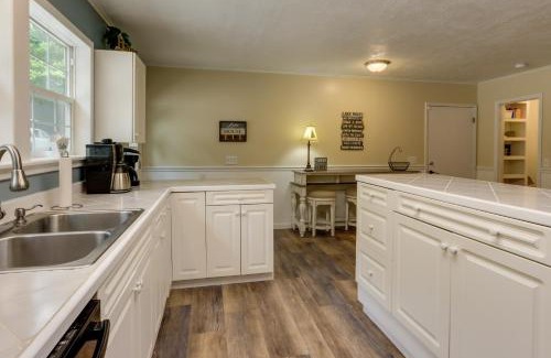 Camdenton House | Dock and Screened Porch Lake of the Ozarks Getaway!