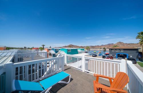 Parker Strip House | Dock Holiday, River Views at Roadrunner Resort