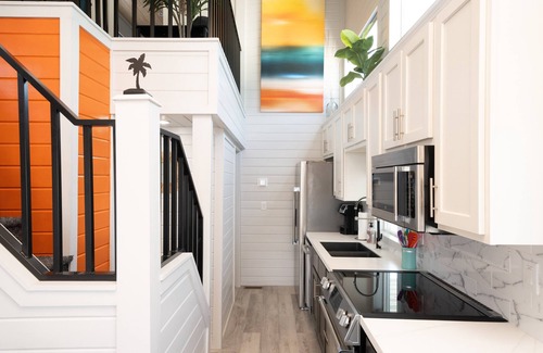 Parker Strip House | Dock Holiday, River Views at Roadrunner Resort