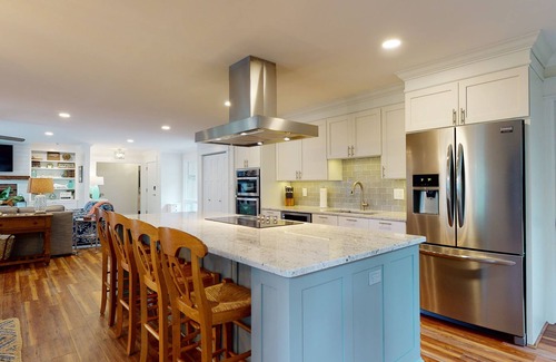 Pine Knoll Shores House | Dock Holiday! with Boat Dock & Pet Friendly
