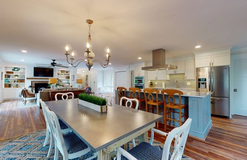 Pine Knoll Shores House | Dock Holiday! with Boat Dock & Pet Friendly