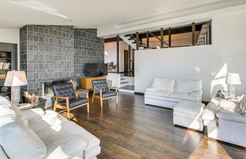 Hot Springs Village House | Dock, Hot Tub and Views Stunning Lake Coronado Gem