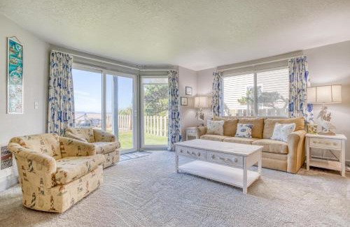 Lincoln City House | Dock of the Bay 108