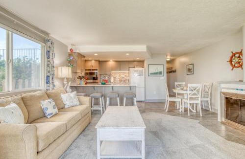 Lincoln City House | Dock of the Bay 108