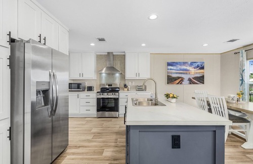 Charlotte Park House | Dockside Cottage | Boat Slip | King Bed