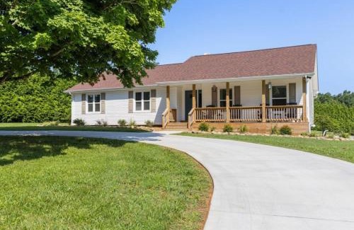 Winchester House | Dockside Dreams Best Game and Movie Room at the Lake