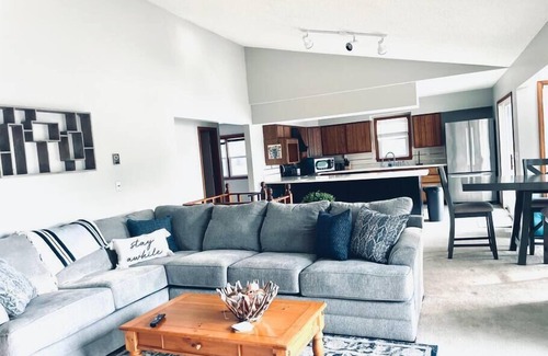 Gravois Mills House | Dockside Oasis at Station 46