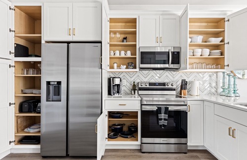 Downtown Wilmington Apartment | Dockside @ The Cove Riverwalk Villas