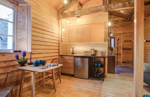 Millom House | Dog Crag Cabin - One Bedroom House, Sleeps 2