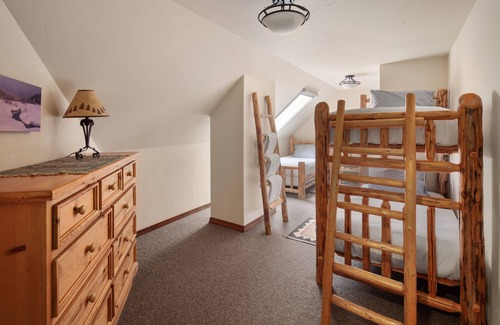 Olney Resort | Dog Creek Lodge; Luxury Estate Near Whitefish, MT