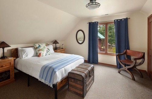 Olney Resort | Dog Creek Lodge; Luxury Estate Near Whitefish, MT