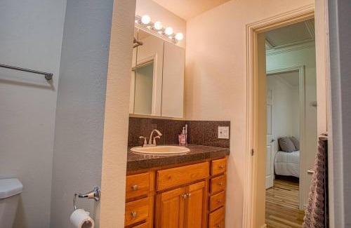 Lamar Heights Area House | Dog Friendly 4BR2B Movie Area Denver Boulder