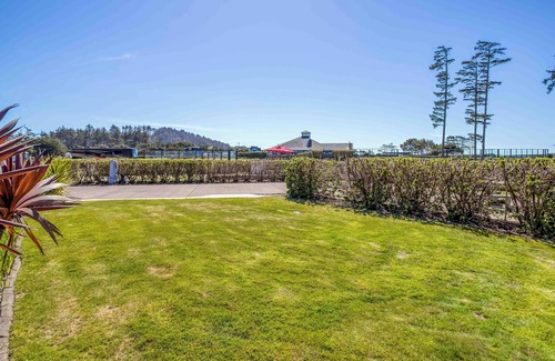 Agate Beach RV Rental | Dog Friendly, Available with 50AMP, 30AMP, Water and Sewer hook up's, WiFi