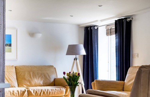 Saint Gennys House | Dog friendly barn, near the beach, with Alpacas, fast wifi and EV charger