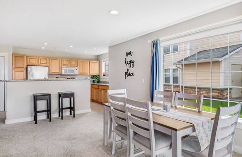 Westport Condo | Dog-Friendly Beach Condo W/Shared Pool, Hot Tub, Gym, Free WiFi & Patio