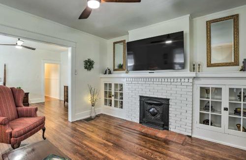 Forest Park House | Dog-Friendly Bungalow 1 Block to Avondale Dining!