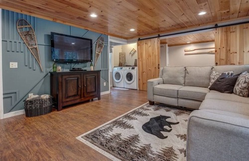 Chocorua Cabin | Dog Friendly Cabin, Minutes To Chocorua Preserve