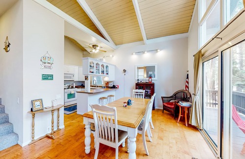 Twin Peaks Cabin | Dog-friendly cabin surrounded by trees and wildlife with fireplace & deck