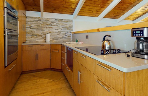 Bartlett House | Dog-friendly chalet among the treetops with pellet stove & porch - near Attitash