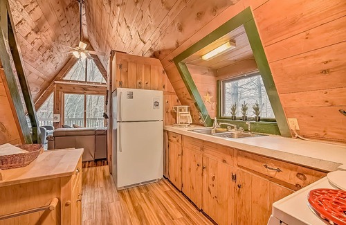 Wardsboro House | Dog-friendly chalet cabin with valley view, deck, and private hot tub