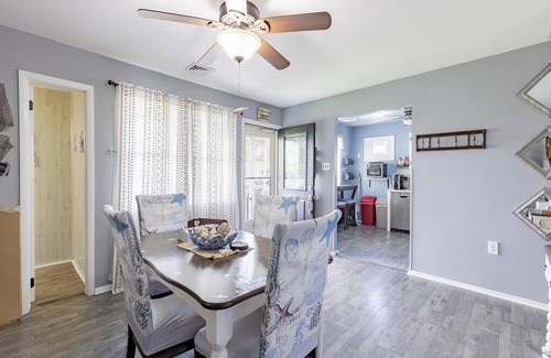Cape May House | Dog Friendly. Close to Beaches & Shopping, Occupancy 6 Guests