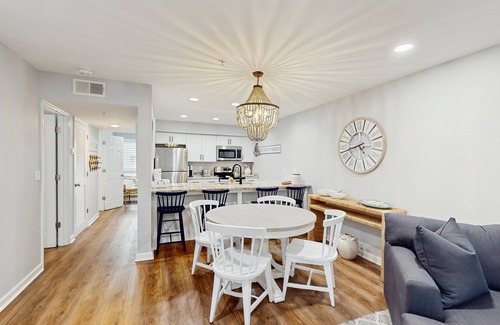 Palmetto Dunes Condo | Dog-Friendly Condo with pool, golf, and just steps to the beach