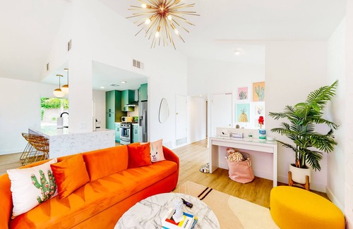 Vista Norte House | Dog-friendly desert dream with a private pool, pool spa, & putting green
