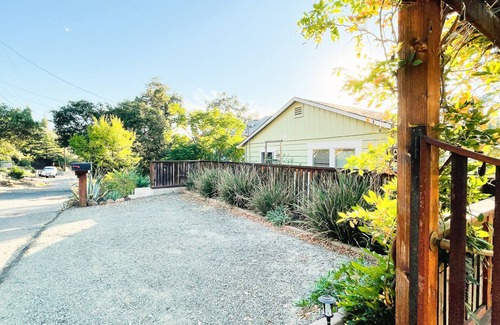 Fetters Hot Springs-Agua Caliente House | Dog Friendly! Fabulous Kitchen & Large Deck w/Scenic Views