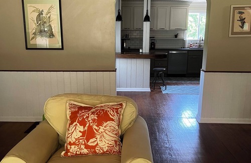 Fennville Other | Dog-friendly farmhouse close to Virtue Cider, wineries & u-pick orchards!