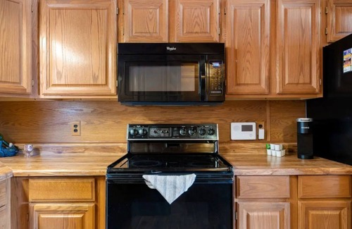 Show Low Cabin | Dog Friendly, Fully Gated, Private Cabin by Fool Hollow Lake