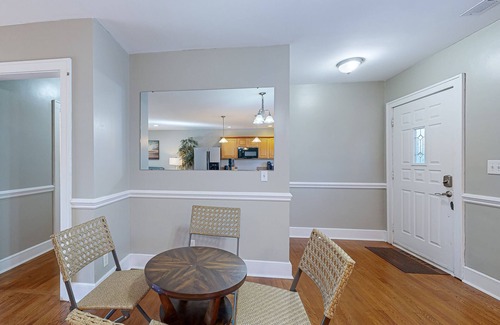 North Charleston House | Dog-friendly home in North Charleston with backyard, firepit & W/D