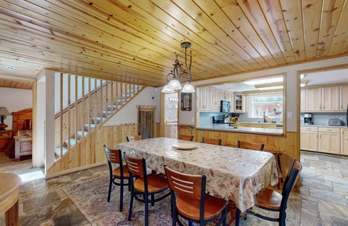 Black Bart House | Dog-friendly home with large fenced yard - minutes to Heavenly & lake