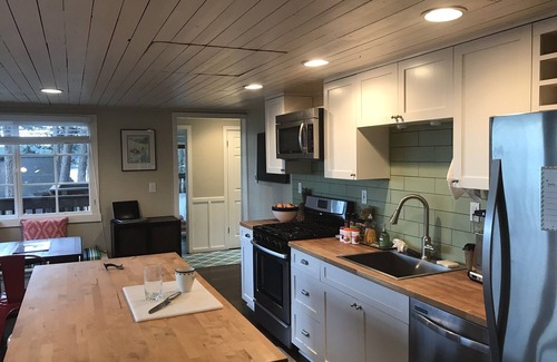 Doe Bay House | Dog friendly hideout next door to Doe Bay Resort on Washington's Orcas Island