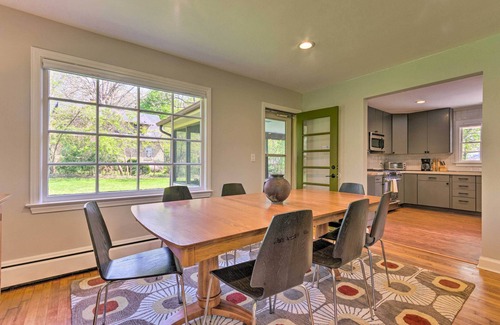 Hendersonville House | Dog-Friendly Home: 1 Mi to Downtown Hendersonville