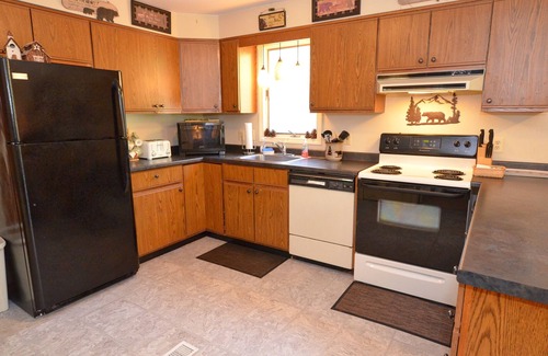 Eidelweiss Village House | Dog Friendly Home, Close to the Beach w/Canoe, Brookside w/Wooded Yard