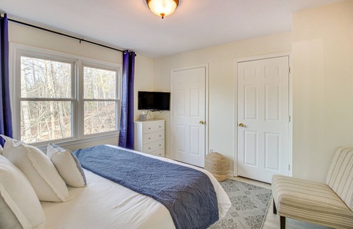 Ranger House | Dog-Friendly Home Near Carters Lake w/Amenities