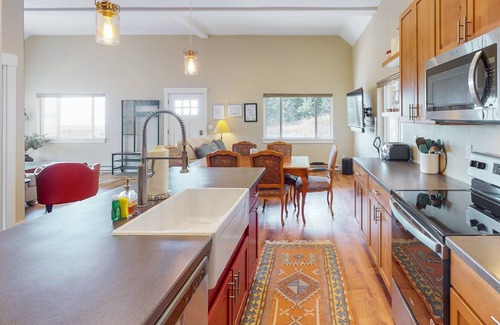 Tamarack House | Dog-friendly home overlooking Lake Cascade with great patio, huge views & WiFi