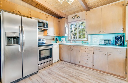 Tierra Del Mar House | Dog-friendly home with hot tub, fireplace, & game room - steps to beach
