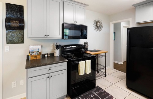 Rossville House | Dog-friendly home with a washer/dryer, backyard, central AC - near attractions