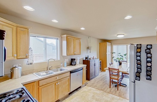 Millersburg House | Dog-friendly home with large enclosed yard, patio, BBQ, office, & private W/D